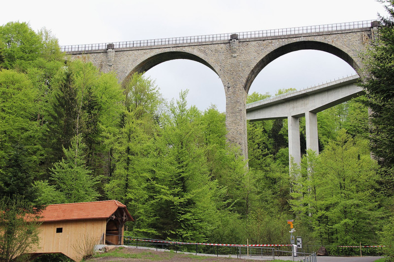 Lorzentobelbrücken - Natursteinbogenbrücke